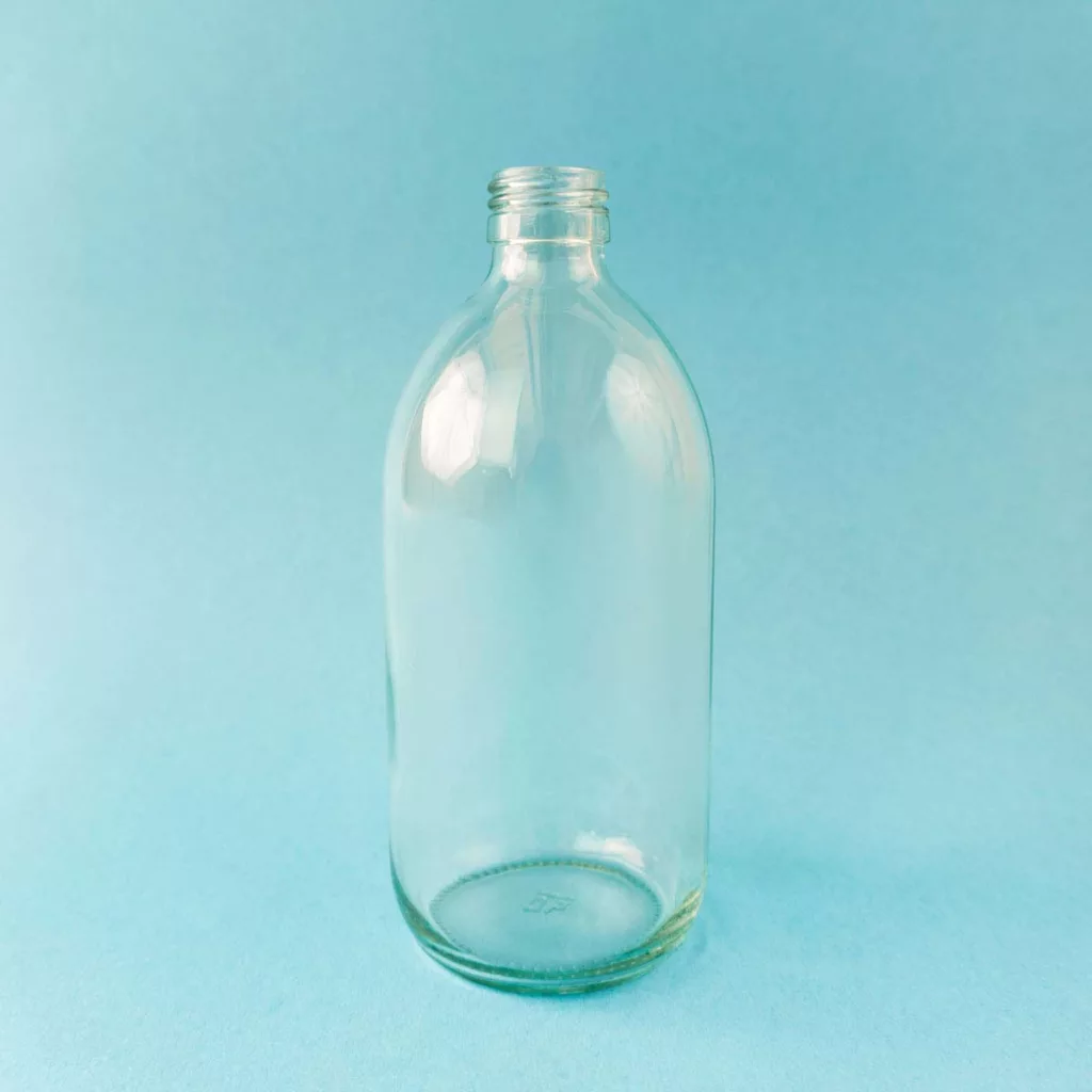 leere Glasflasche 500 ml für selbstgemachte Reiniger und Putzmittel